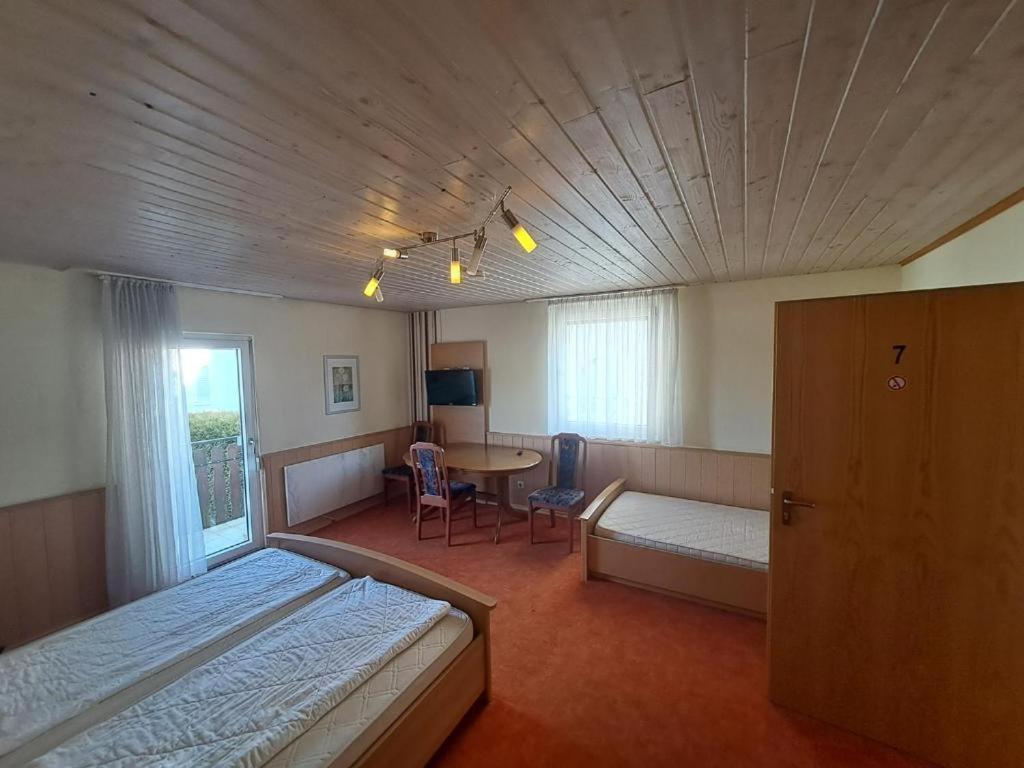 Gasthof Hirschkeller Göppingen Dış mekan fotoğraf